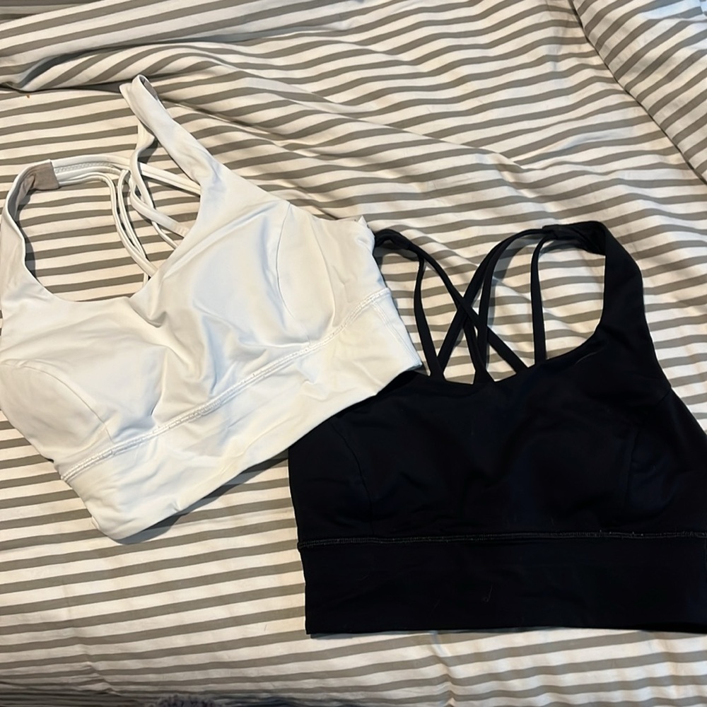 Lululemon sports bras
